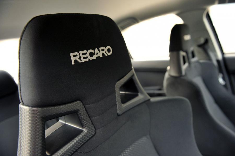  Mitsubishi Lancer Evolution X GSR 2013 года  (фото 19 из 43)